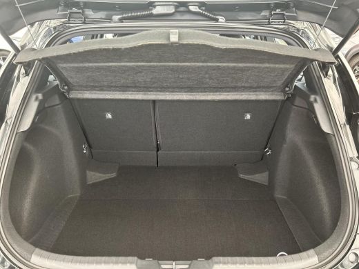 Toyota Corolla 1.8 Hybrid First Edition ActivLease financial lease
