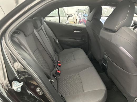 Toyota Corolla 1.8 Hybrid First Edition ActivLease financial lease