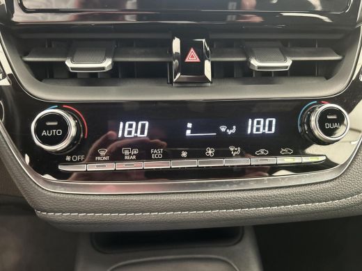 Toyota Corolla 1.8 Hybrid First Edition ActivLease financial lease