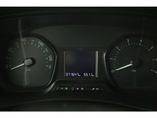 Toyota ProAce 1.5 D-4D L2H1 Airco Cruise Trekhaak 3 Persoons Stoelverwarming ActivLease financial lease