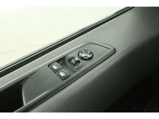 Toyota ProAce 1.5 D-4D L2H1 Airco Cruise Trekhaak 3 Persoons Stoelverwarming ActivLease financial lease