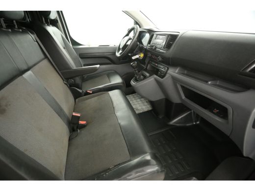 Toyota ProAce 1.5 D-4D L2H1 Airco Cruise Trekhaak 3 Persoons Stoelverwarming ActivLease financial lease
