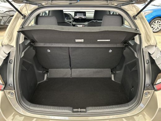 Toyota Yaris 1.5 Hybrid Active ActivLease financial lease