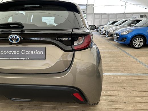Toyota Yaris 1.5 Hybrid Active ActivLease financial lease