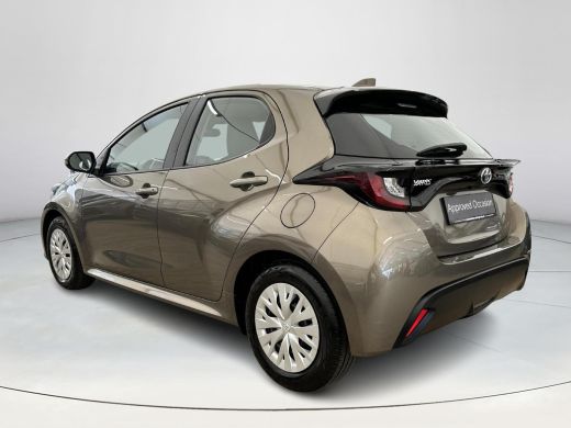 Toyota Yaris 1.5 Hybrid Active ActivLease financial lease