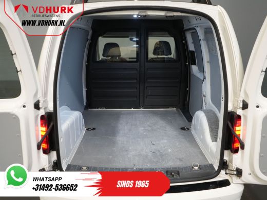 Volkswagen Caddy 2.0 TDI Edition 35 BPM VRIJ! Standkachel/ Stoelverw./ CarPlay/ PDC/ LMV/ Cruise/ Trekhaak/ Airco ActivLease financial lease