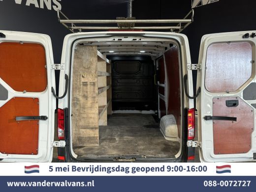 Volkswagen Crafter 2.0 TDI 177pk L3H2 L2H1 Inrichting Euro6 Airco | Navigatie | Apple Carplay | Android Auto, 3000kg... ActivLease financial lease