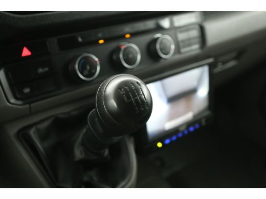 Volkswagen Crafter 35 2.0 TDI 140PK Bakwagen | L 3.80m | Camper Ombouw | Verhuiswagen | Airco Camera Carplay Cruise ... ActivLease financial lease