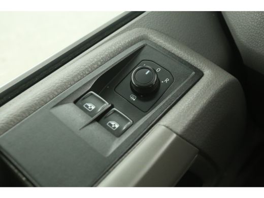 Volkswagen Crafter 35 2.0 TDI 140PK Bakwagen | L 3.80m | Camper Ombouw | Verhuiswagen | Airco Camera Carplay Cruise ... ActivLease financial lease