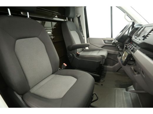 Volkswagen Crafter 35 2.0 TDI 140PK Bakwagen | L 3.80m | Camper Ombouw | Verhuiswagen | Airco Camera Carplay Cruise ... ActivLease financial lease