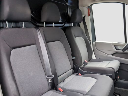Volkswagen Crafter Volkswagen 35 2.0 TDI 140PK L3H3 (L2H2) Automaat Chauffeursstoel | Navigatie | Camera ActivLease financial lease