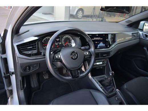 Volkswagen Polo 1.0 TSI Comfortline Business | Apple CarPlay | Half Leer | ACC | Sensoren ActivLease financial lease