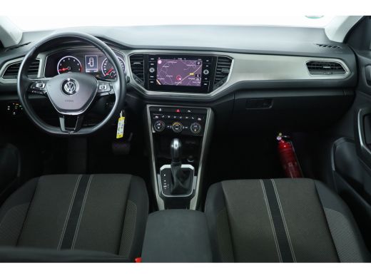 Volkswagen T-Roc 1.5 TSI Sport | Automaat | Stoelverwarming | Adaptive Cruise | Climate Control | Navigatie | Came... ActivLease financial lease