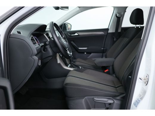 Volkswagen T-Roc 1.5 TSI Sport | Automaat | Stoelverwarming | Adaptive Cruise | Climate Control | Navigatie | Came... ActivLease financial lease