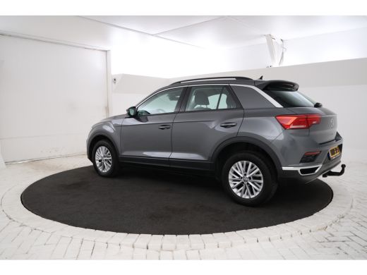 Volkswagen T-Roc 1.6 TDI Style Business Cruise Control, Panoramadak, Trekhaak, Airco, Parkeersensoren ActivLease financial lease