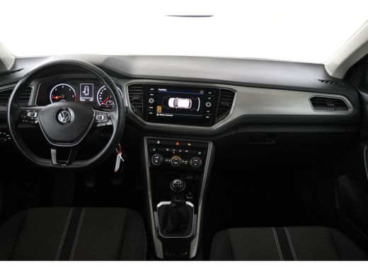Volkswagen T-Roc 1.6 TDI Style Business Cruise Control, Panoramadak, Trekhaak, Airco, Parkeersensoren ActivLease financial lease