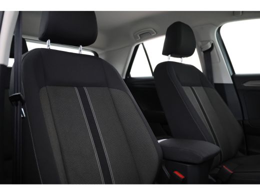 Volkswagen T-Roc 1.6 TDI Style Business Cruise Control, Panoramadak, Trekhaak, Airco, Parkeersensoren ActivLease financial lease