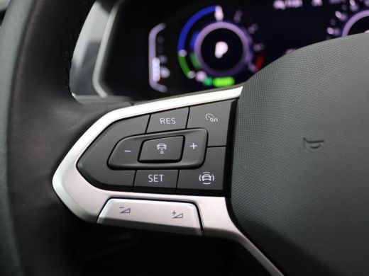 Volkswagen Tiguan 1.4 TSI eHybrid Elegance 245PK DSG led matrix, trekhaak, adaptive cruise, side assist, schuif-kan... ActivLease financial lease