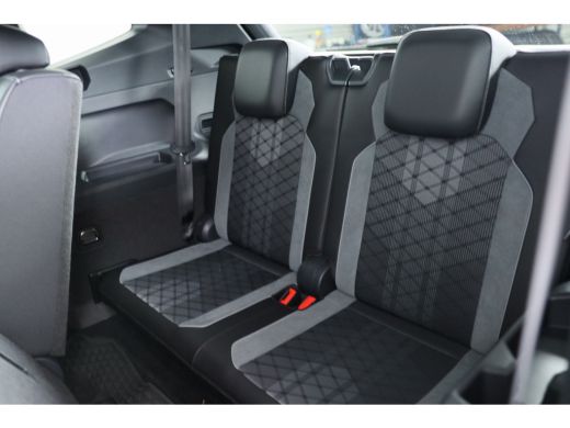 Volkswagen Tiguan Allspace 2.0 TSI 190PK DSG-7 4Motion 7P R-Line | Trekhaak wegkl | Adaptive Cruise | Stoelverwarming | Clim... ActivLease financial lease