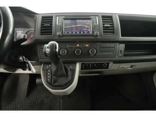 Volkswagen Transporter 2.0 TDI L2H1 150PK Dubbele Cabine 5 Pers DSG Automaat 2xSchuifdeur Airco Cruise Carplay Navi PDC ... ActivLease financial lease