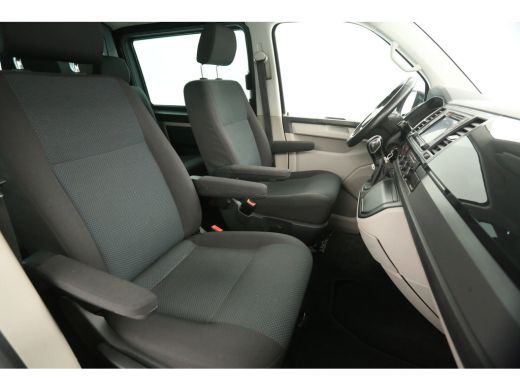 Volkswagen Transporter 2.0 TDI L2H1 | 204PK | Dubbele Cabine | 5 Persoons | DSG Automaat Airco Camera Carplay 2xSchuifde... ActivLease financial lease