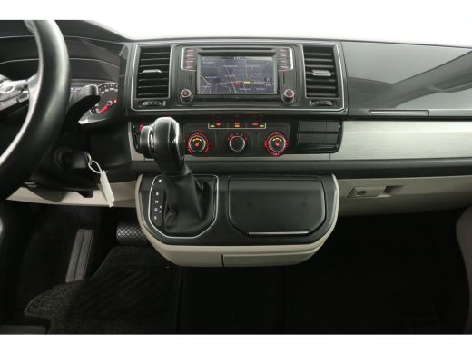 Volkswagen Transporter 2.0 TDI L2H1 | 204PK | Dubbele Cabine | 5 Persoons | DSG Automaat Airco Camera Carplay 2xSchuifde... ActivLease financial lease