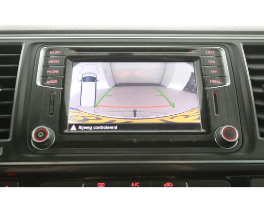 Volkswagen Transporter 2.0 TDI L2H1 | 204PK | Dubbele Cabine | 5 Persoons | DSG Automaat Airco Camera Carplay 2xSchuifde... ActivLease financial lease