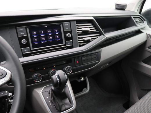 Volkswagen Transporter 2.0 TDI L2H1 30 150PK DSG 2x schuifdeur, Trekhaak, achteruitrijcamera, LED, cruise control, bijri... ActivLease financial lease