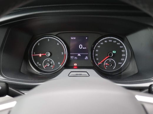 Volkswagen Transporter 2.0 TDI L2H1 30 150PK DSG 2x schuifdeur, Trekhaak, achteruitrijcamera, LED, cruise control, bijri... ActivLease financial lease