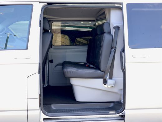 Volkswagen Transporter 2.0 TDI DSG LANG LUXE DUBBELE CABINE ActivLease financial lease
