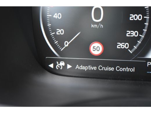 Volvo  V60 Cross Country Volvo B5 AWD Pro | Massage | Tr.H | B&W | Panodak | Nw.Pr. 77.500! ActivLease financial lease
