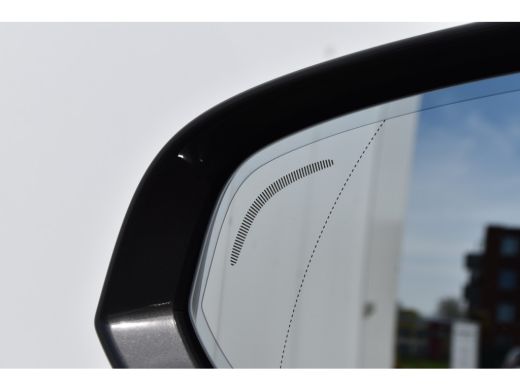 Volvo  V60 Volvo B3 Essential Edition |  BLIS | Trekhaak | Stoel/Stuurverwarming | ActivLease financial lease