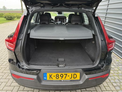 Volvo  XC40 Recharge P8 AWD R-Design Panoramadak SOH 93% 360 camera ActivLease financial lease