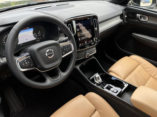 Volvo  XC40 1.5 T5 Recharge Inscription | Panoramadak | Harman/Kardon | Trekhaak | Leder | ActivLease financial lease