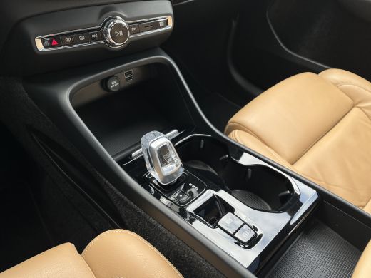 Volvo  XC40 1.5 T5 Recharge Inscription | Panoramadak | Harman/Kardon | Trekhaak | Leder | ActivLease financial lease
