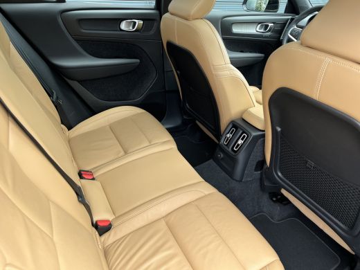Volvo  XC40 1.5 T5 Recharge Inscription | Panoramadak | Harman/Kardon | Trekhaak | Leder | ActivLease financial lease