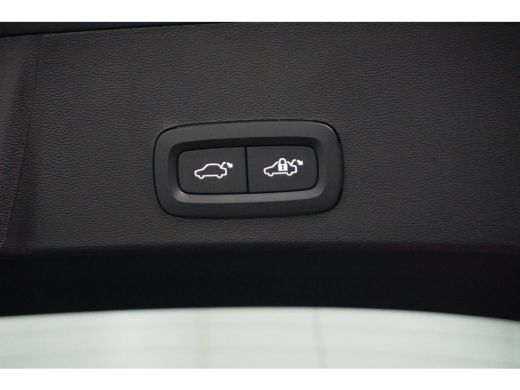 Volvo  XC40 Volvo 1.5 T5 Recharge Plus Dark | Blis | Elektrisch bedienbare stoel | Stoel + Stuurverw | Harman... ActivLease financial lease