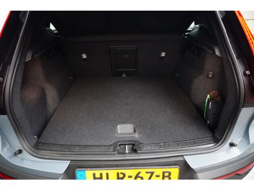 Volvo  XC40 Volvo 1.5 T5 Recharge Plus Dark | Blis | Elektrisch bedienbare stoel | Stoel + Stuurverw | Harman... ActivLease financial lease