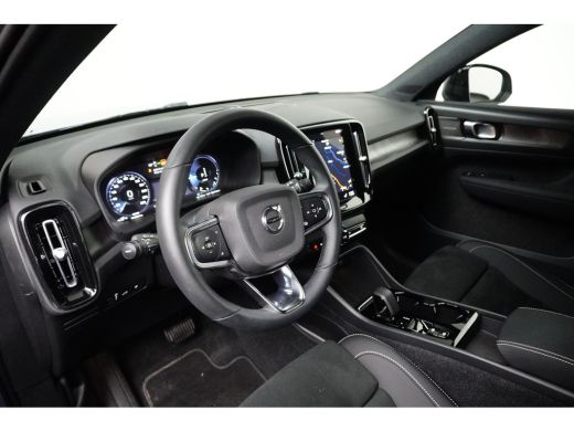 Volvo  XC40 Volvo 1.5 T5 Recharge Plus Dark | Blis | Elektrisch bedienbare stoel | Stoel + Stuurverw | Harman... ActivLease financial lease
