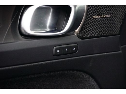 Volvo  XC40 Volvo 1.5 T5 Recharge Plus Dark | Blis | Elektrisch bedienbare stoel | Stoel + Stuurverw | Harman... ActivLease financial lease