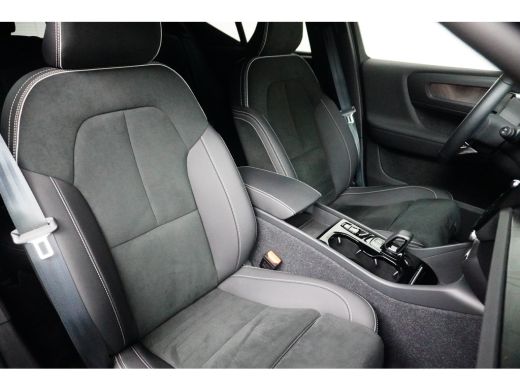 Volvo  XC40 Volvo 1.5 T5 Recharge Plus Dark | Blis | Elektrisch bedienbare stoel | Stoel + Stuurverw | Harman... ActivLease financial lease