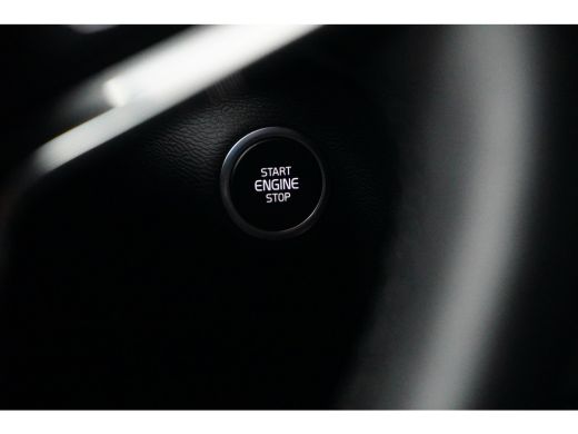 Volvo  XC40 Volvo 1.5 T5 Recharge R-Design | Pilot Assist | Harman/Kardon | Leder | Camera | ActivLease financial lease