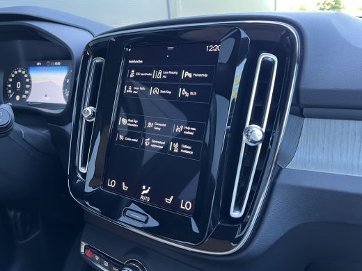 Volvo  XC40 2.0 B5 AWD Inscription | Pilot Assist | Trekhaak | Leder | Stoelverwarming | ActivLease financial lease