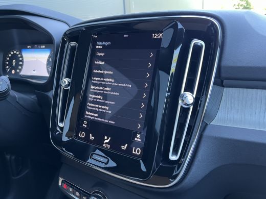Volvo  XC40 2.0 B5 AWD Inscription | Pilot Assist | Trekhaak | Leder | Stoelverwarming | ActivLease financial lease