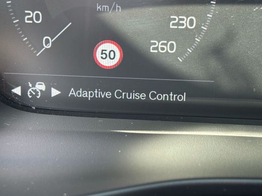 Volvo  XC40 Volvo 2.0 B5 AWD Inscription | Cruise control adaptief | Dodehoekdetectie met correctie | Keyless... ActivLease financial lease