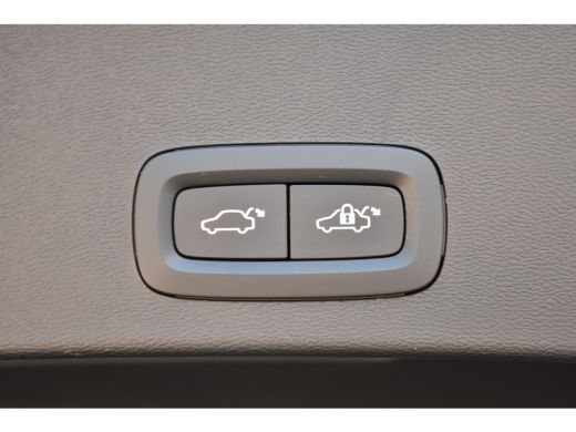 Volvo  XC40 Recharge Twin Ultimate Black Edition | 78 kWh | 360Cam | Harman Kardon| Trekhaak | Pano | ActivLease financial lease