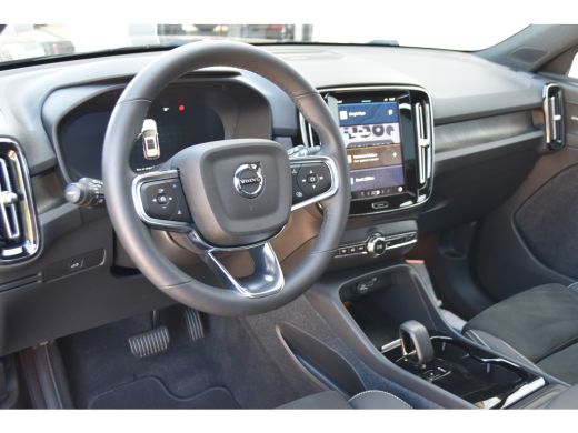 Volvo  XC40 Recharge Twin Ultimate Black Edition | 78 kWh | 360Cam | Harman Kardon| Trekhaak | Pano | ActivLease financial lease