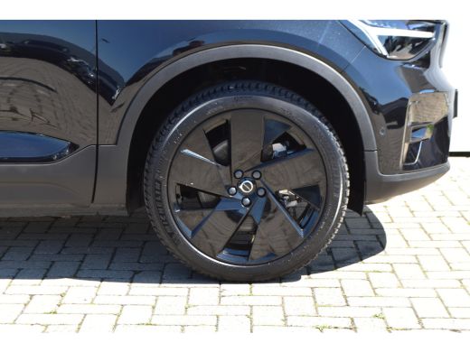 Volvo  XC40 Recharge Twin Ultimate Black Edition | 78 kWh | 360Cam | Harman Kardon| Trekhaak | Pano | ActivLease financial lease