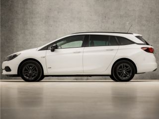 Opel Astra Sports Tourer 1.2 Design & Tech (APPLE CARPLAY, NAVIGATIE, CAMERA, CLIMATE, GETINT GLAS, SPORTSTO...