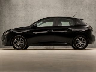 Peugeot 208 1.2 PureTech Sport (APPLE CARPLAY, GROOT NAVI, LM VELGEN, PARKEERSENSOREN, SPORTSTOELEN, CRUISE, ...